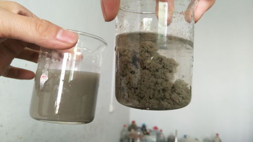 絮凝剂如何分解成水状